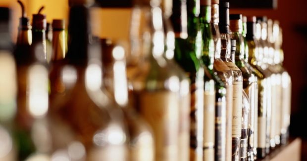 В России рассматривается проект о запрете продажи алкоголя гражданам младше 21 года