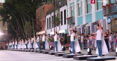 В Тбилиси открыли новую пешеходную зону вокруг отреставрированной площади Орбелиани  - Netgazeti