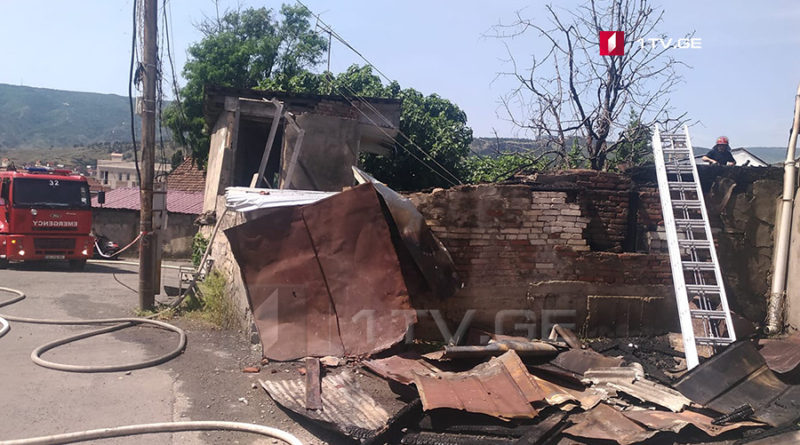 В Авлабарском районе Тбилиси сгорели три дома  - Netgazeti