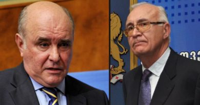 Карасин и Абашидзе продолжат пражские переговоры завтра