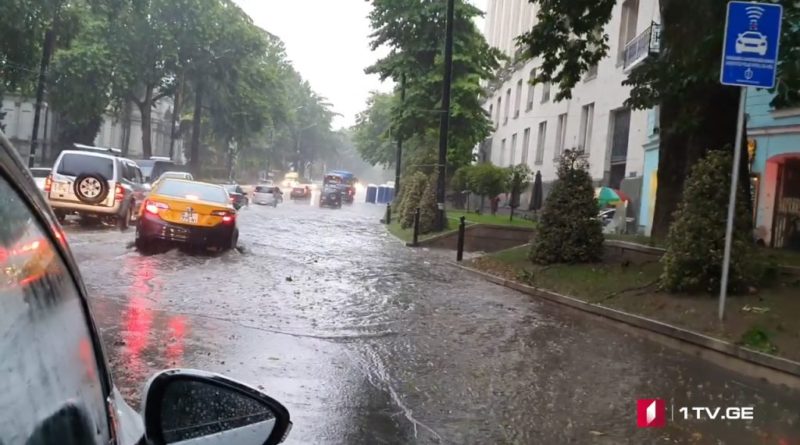 Дождь, град и радуга - на Тбилиси обрушилась непогода - Netgazeti