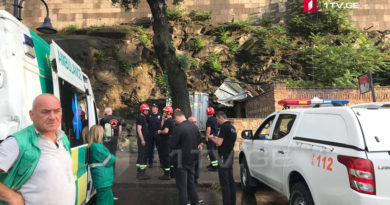 Гражданин Кореи погиб в центре Тбилиси из-за ураганного ветра  - Netgazeti