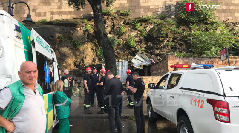 Гражданин Кореи погиб в центре Тбилиси из-за ураганного ветра  - Netgazeti