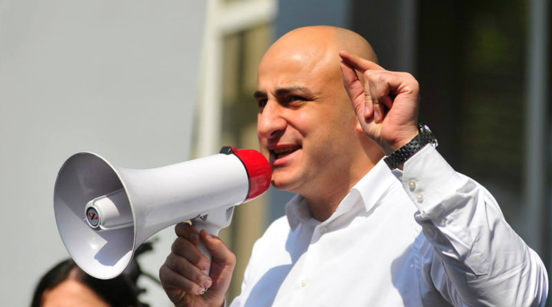 Тбилисский суд отказался отправлять в предварительное заключение депутата Нику Мелия - Netgazeti