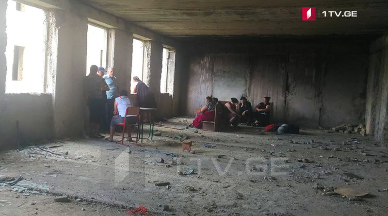 Полиция требует от переселенцев освободить помещение в Вашлиджвари - Netgazeti