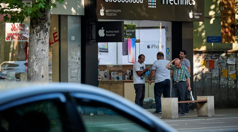Полиция раскрыла кражу в магазине iTechnics в Тбилиси  - Netgazeti