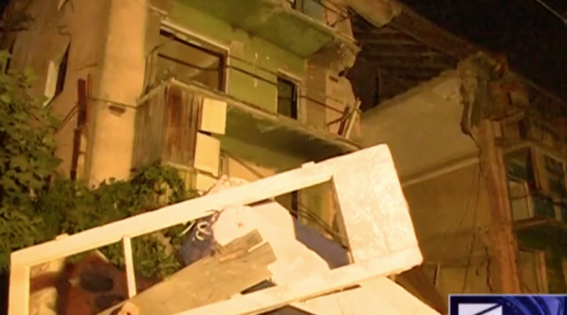 На окраине Тбилиси обрушилась стена аварийного корпуса - Netgazeti