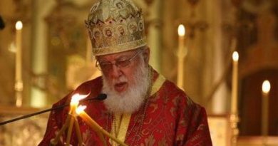 Патриарх Грузии призвал паству к взаимной любви в день Петра и Павла
