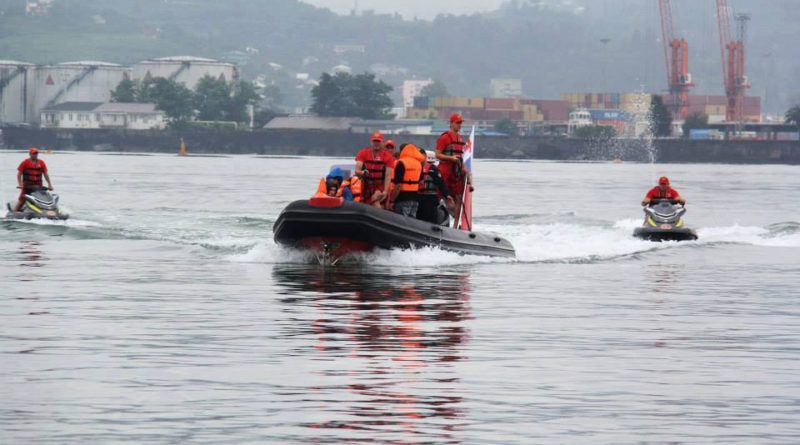 Сегодня грузинские спасатели вытащили из моря 17 человек - Netgazeti