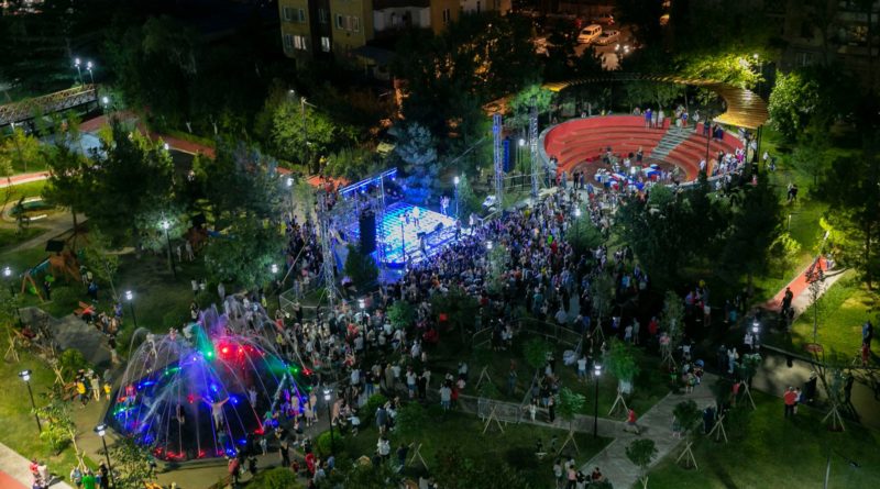 Мэр Тбилиси и премьер Грузии открыли обновленный парк в Глдани. ФОТО - Netgazeti