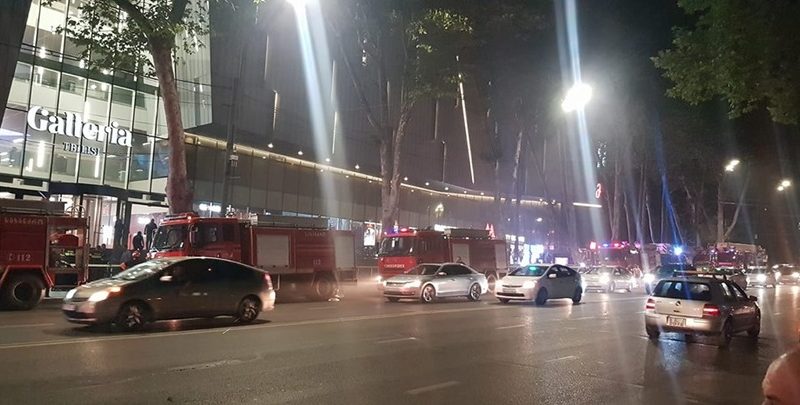В торговом центре на проспекте Руставели в Тбилиси произошло задымление  - Netgazeti