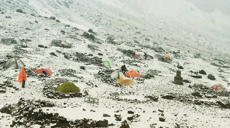 В горах Казбеги выпал первый снег. ВИДЕО  - Netgazeti