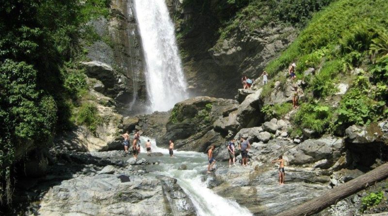 Турист из Германии погиб на водопаде в заповеднике Лагодехи - Netgazeti