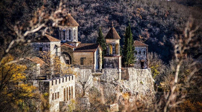 Знаменитый монастырь Моцамета близ Кутаиси обустроили для посетителей  - Netgazeti