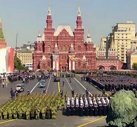 В Москве проходит Парад Победы: онлайн-трансляция