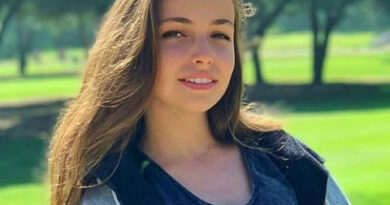 13-летняя дочь Тоня Худякова показала недетское фото в купальнике