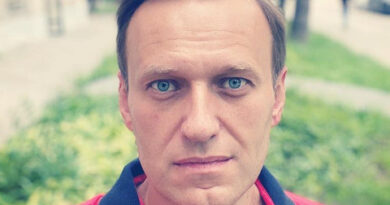 Алексея Навального подключили к аппарату ИВЛ