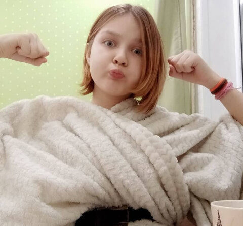 Забеременевшая в 13 лет Дарья Суднишникова родила