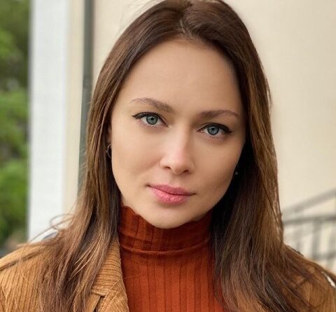Настасья Самбурская: «Недавно прочла, что у меня роман с Харламовым»