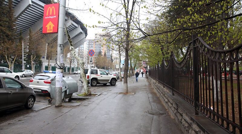 Мэрия Тбилиси: На проспекте Церетели остановки будут расположены в середине дороги