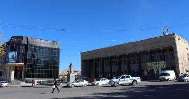 В Ахалкалаки граждане требуют открыть границу с Арменией