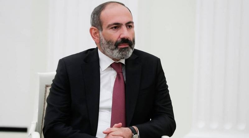 Никол Пашинян уволил главу Генштаба Армении
