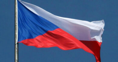 Чехия выдворяет из страны 63 российских дипломата