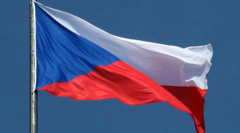 Чехия выдворяет из страны 63 российских дипломата