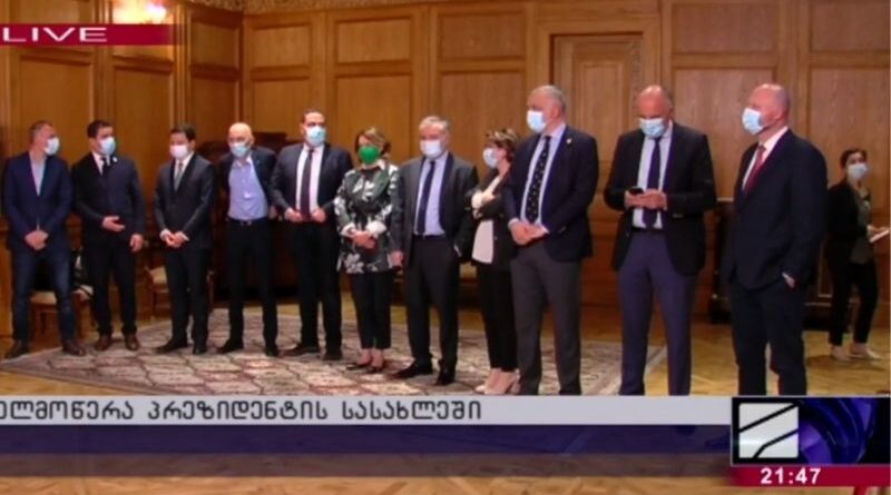 «Грузинская мечта» и часть оппозиции подписали документ предложенный главой Евросовета