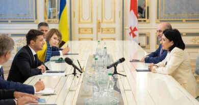 Президенты Грузии и Украины провели телефонный разговор