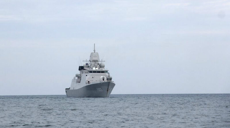 СМИ: США отправляют в Черное море два военных корабля