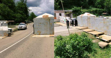 Активисты: В поселке Гумати вновь возвели железные ограждения