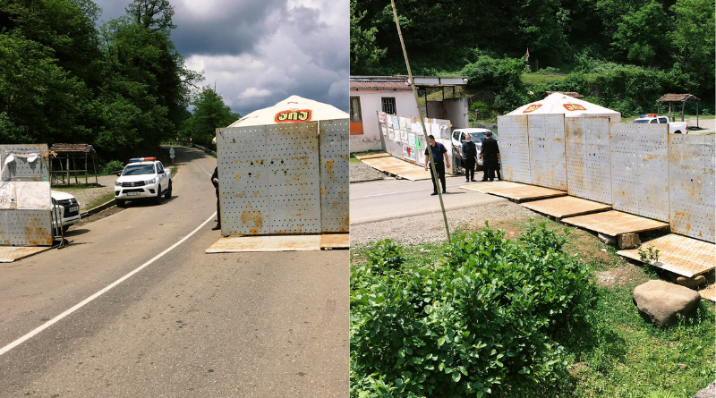 Активисты: В поселке Гумати вновь возвели железные ограждения