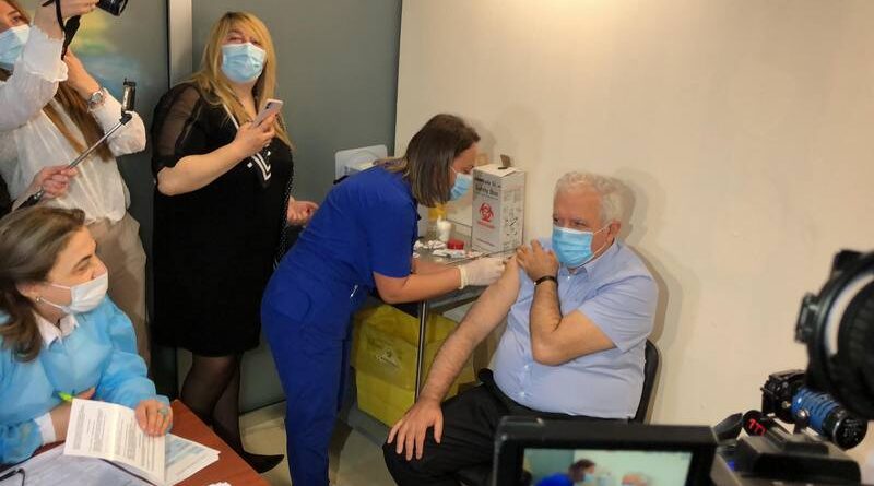 Глава NCDC: если 60% населения будут вакцинированы, отпадет необходимость носить маску на открытом воздухе