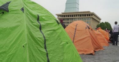 Митинг в Тбилиси: Противники строительства Намахвани ГЭС установили палатки