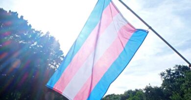 Заключенному трансгендеру отказали в получении гормональных препаратов