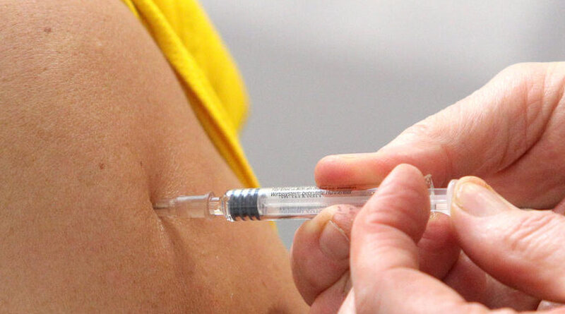 В Грузии сделали прививку от коронавируса 12-летнему ребенку