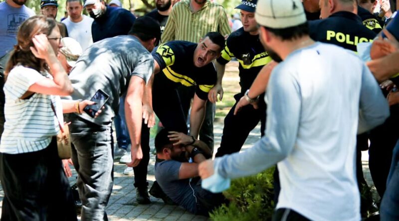 За нападение на журналистов и погром в офисе «Tbilisi Pride» задержаны еще 8 человек