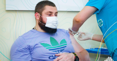 Олимпийский чемипон Лаша Талахадзе вакцинировался от ковида