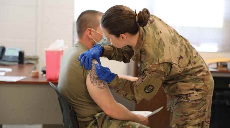 В армии США ввели обязательную вакцинацию от ковида