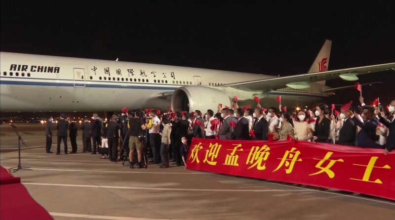 Финдиректор Huawei Мэн Ваньчжоу в субботу вечером приземлилась в Шэньчжэне