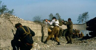 Пара фото с боев в Очамчирском районе в конце сентября 1993 года