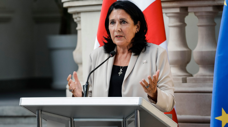 Президент Грузии: Трудно понять логику отказа от помощи ЕС
