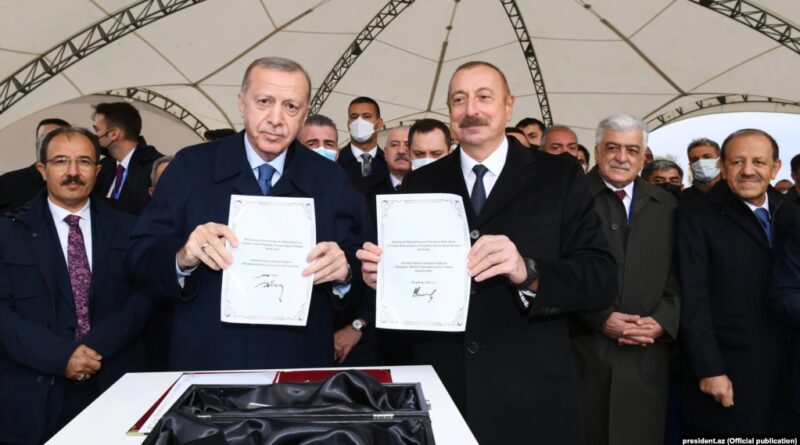 Президенты Азербайджана и Турции заложили фундамент Зангезурского коридора