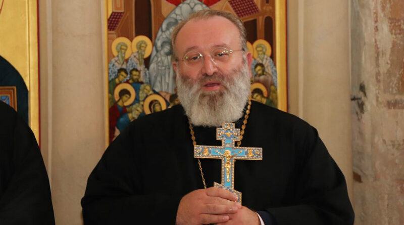 Епископ Мелкиседек Хачидзе прибыл в тюрьму для встречи с Саакашвили