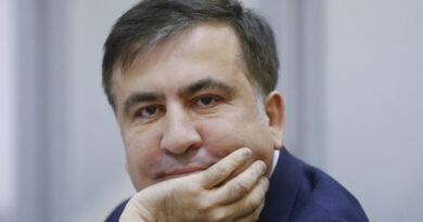 Пенитенциарная служба сообщила, что Саакашвили приобрел в тюрьме мед и сок