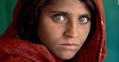 Героиня известной обложки «National Geographic» сбежала из Афганистана