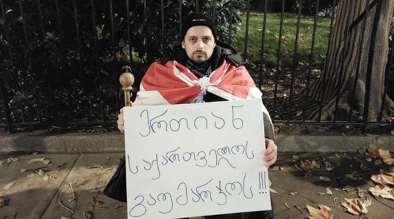 Грузинский иммигрант неделю голодает в поддержку Саакашвили