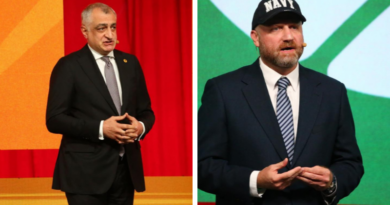Парламент Грузии прекратил депутатские полномочия лидерам партий «Лело» и «Гирчи-больше свободы»