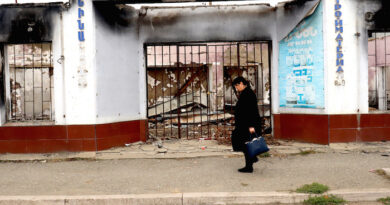 Следы 44-дневной войны в Степанакерте — Фотоотчет